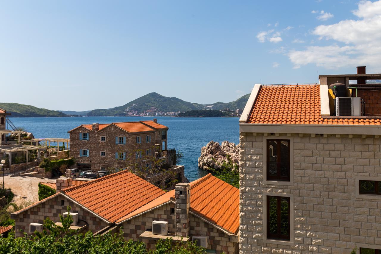 Apartments Varja Sveti Stefan Luaran gambar