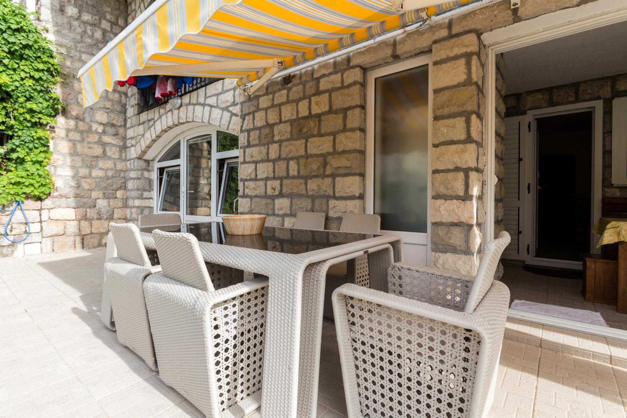 Apartments Varja Sveti Stefan Luaran gambar