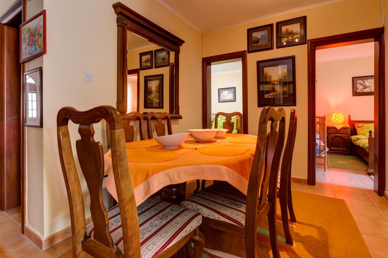 Apartments Varja Sveti Stefan Luaran gambar