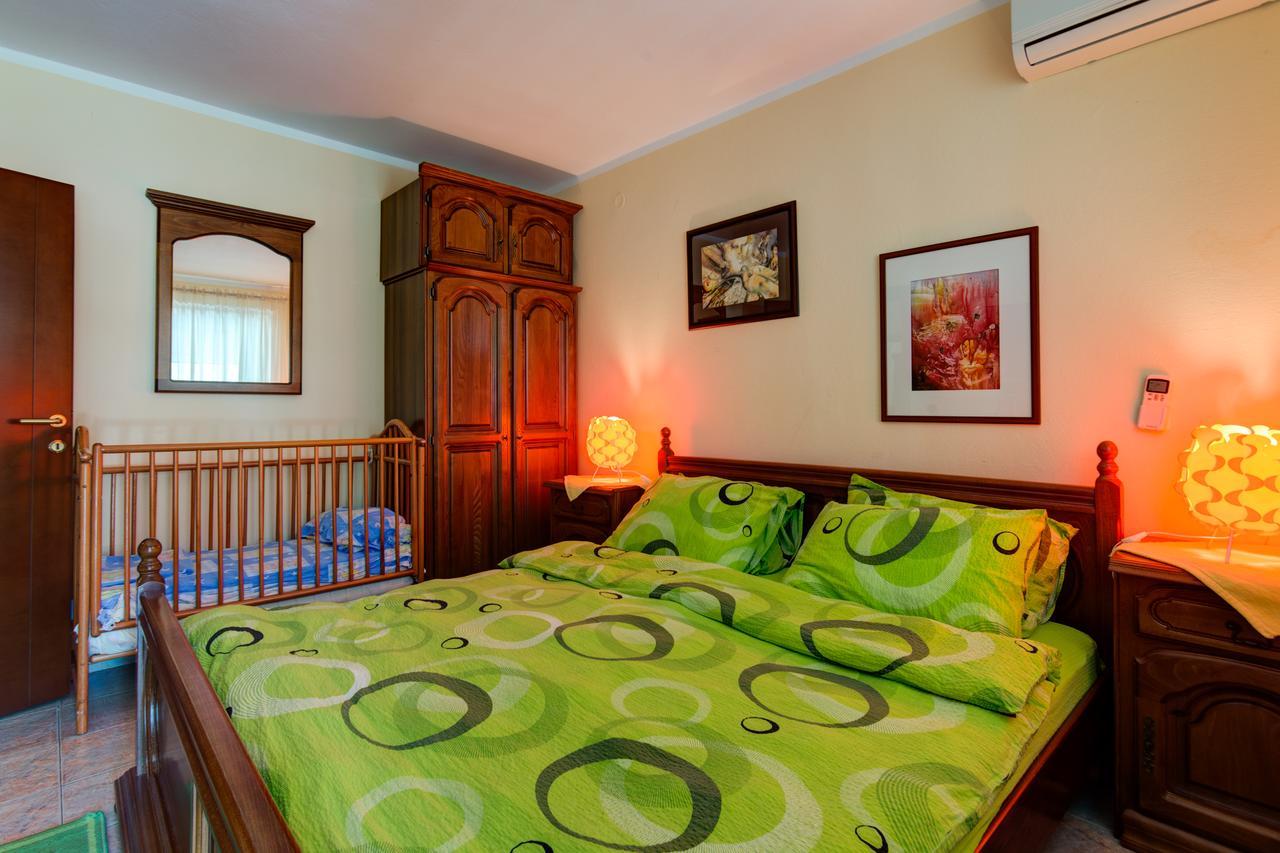 Apartments Varja Sveti Stefan Luaran gambar